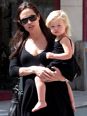ANGELINA JOLIE photo | Angelina Jolie, Shiloh Jolie-Pitt