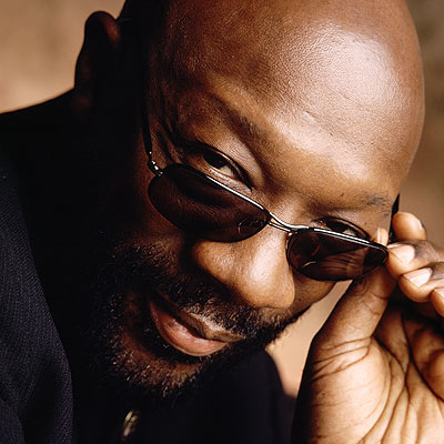 http://img2.timeinc.net/people/i/2008/specials/yearend/tribute/isaac_hayes400.jpg