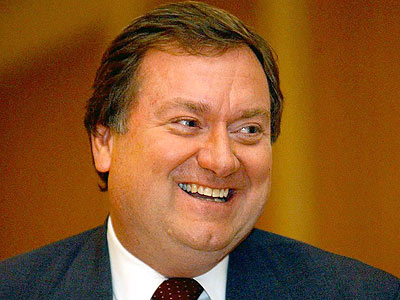 http://img2.timeinc.net/people/i/2008/specials/yearend/tribute/tim_russert400.jpg