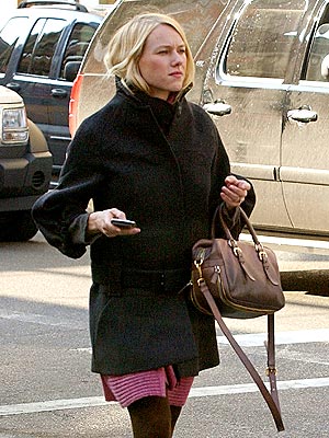 MULTITASK FORCE photo | Naomi Watts