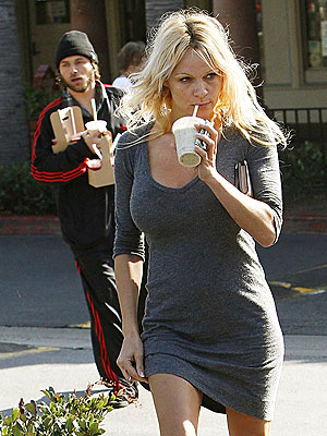 LEADING THE WAY photo | Pamela Anderson