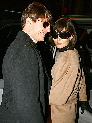 SIDEWAYS GLANCES photo | Katie Holmes, Tom Cruise