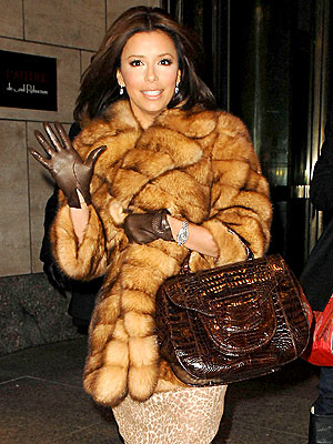BROWN BAGGING IT photo | Eva Longoria-Parker