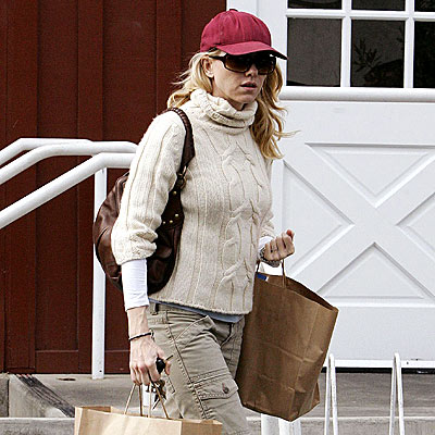 GOODS TO GO photo | Naomi Watts