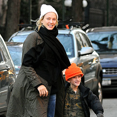HAPPY PAIR photo | Uma Thurman