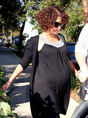 BABY STEPS photo | Halle Berry