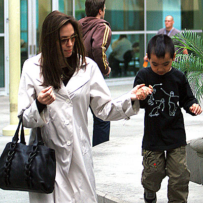 HAND IN HAND photo | Angelina Jolie, Maddox Jolie-Pitt