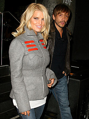 ON A ROLL photo | Jessica Simpson