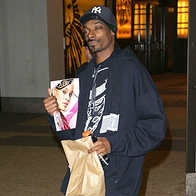 SUBTLE SHOUT OUT photo | Snoop Dogg