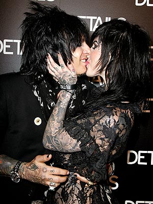 LOOSE LIPS photo | Nikki Sixx