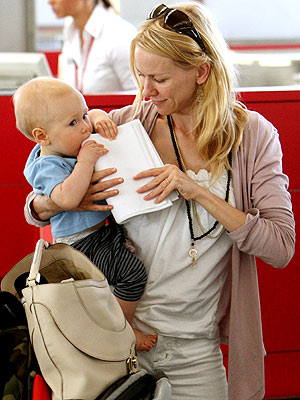 SNACK TIME photo | Naomi Watts