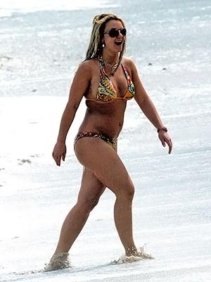 WALK ON THE BEACH photo Britney Spears I'm sure Mel Gibson regrets taking 