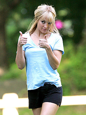 DOUBLE DIGITS photo | Kate Hudson