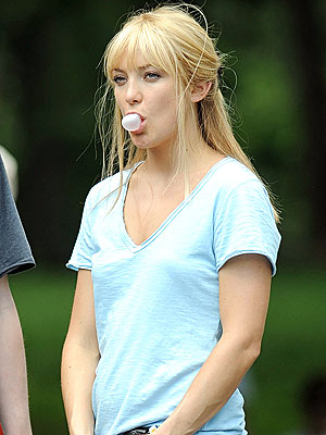 POP STAR  photo | Kate Hudson