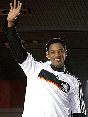 TEAM PLAYER photo | Will Smith