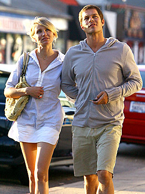 UPWARDLY MOBILE photo | Cameron Diaz