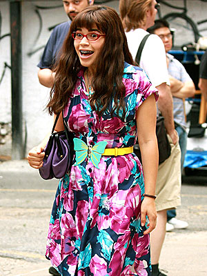 SHOCK VALUE photo | America Ferrera