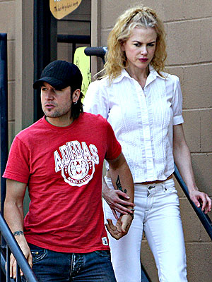 STEPPING OUT  photo | Keith Urban, Nicole Kidman