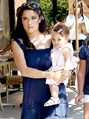BABE IN ARMS photo | Salma Hayek