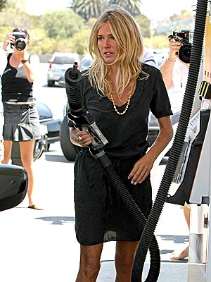 PUMPED UP photo | Sienna Miller