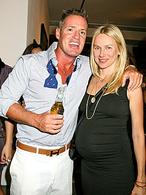 FAMILY PORTRAIT photo | Naomi Watts