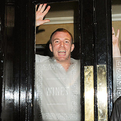 WINDOW DRESSING photo | Guy Ritchie
