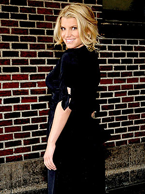 HEAD TURNER photo | Jessica Simpson