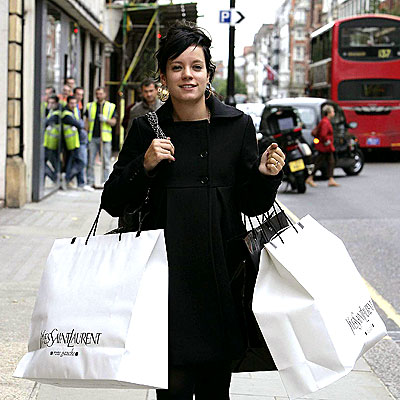 SMART SHOPPER photo | Lily Allen