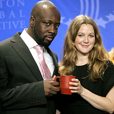 'MUG' FOR THE CAMERA photo | Drew Barrymore, Wyclef Jean