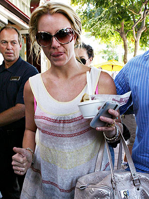 ICE QUEEN photo | Britney Spears