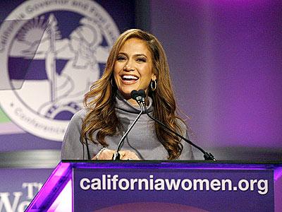 LAUGH IN photo | Jennifer Lopez