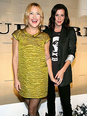 MAKING AN ENTRANCE photo | Kate Hudson, Liv Tyler