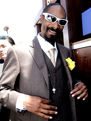 HORSING AROUND photo | Snoop Dogg