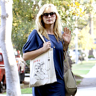 DOUBLE BAGGED photo | Kirsten Dunst