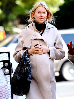 BUMP IT UP photo | Naomi Watts