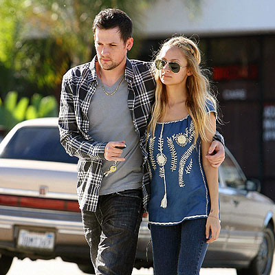 ATTACHED AT THE HIP photo | Joel Madden, Nicole Richie