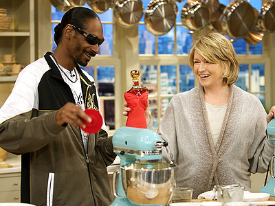 KITCHEN AIDE photo | Martha Stewart, Snoop Dogg