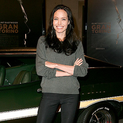'GRAN' DAME photo | Angelina Jolie