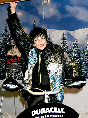 SHE'S GOT THE POWER! photo | Liza Minnelli