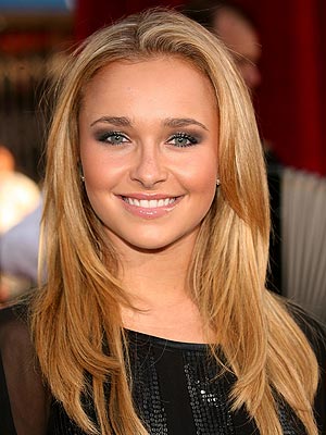 Hayden Panettiere is holding an online sale to benefit the Save the 