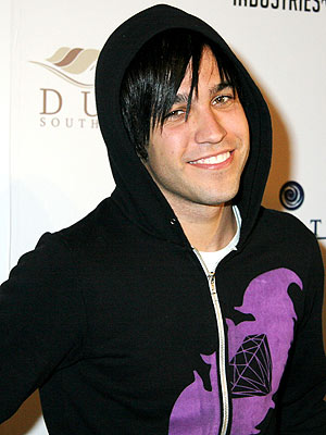 Pete Wentz cool emo haircuts - emm, this fall out boy 
