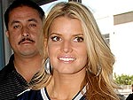 Stars' Airport Style | Jessica Simpson