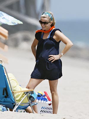 reese witherspoon in a bathing suit