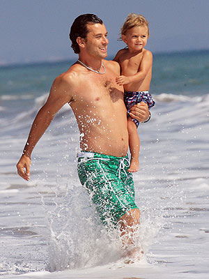 GAVIN AND KINGSTON ROSSDALE photo | Gavin Rossdale, Kingston Rossdale