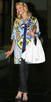 KATHERINE HEIGL'S PRINTED Coat  photo | Katherine Heigl