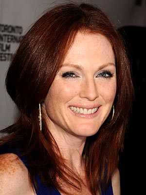 FOREVER YOUNG photo | Julianne Moore