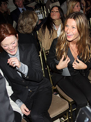 JULIANNE MOORE AND GISELE BUNDCHEN photo | Giselle Bundchen, Julianne Moore
