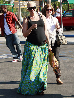 MAY 28 photo | Gwen Stefani