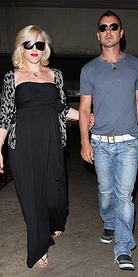 MARCH 27 photo | Gavin Rossdale, Gwen Stefani
