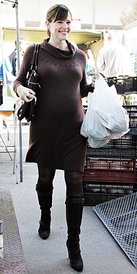 NOVEMBER 12 photo | Jennifer Garner
